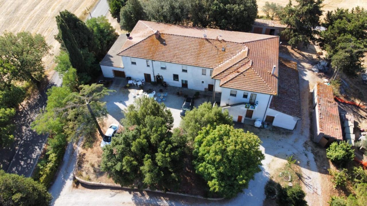 Agriturismo Santa Chiara Pomarance Bagian luar foto