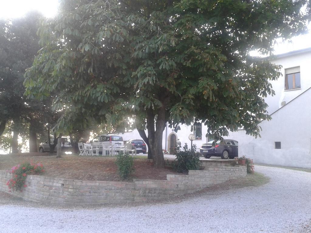 Agriturismo Santa Chiara Pomarance Bagian luar foto